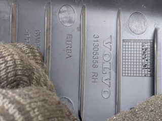 Накладка центральной стойки правая, ориг. номер 31305358, Volvo V40 2012-2017