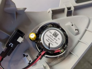 Обшивка стойки левая передняя, ориг. номер 42842432, 42842438, Chevrolet Trax 2023-2026