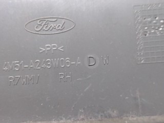 Обшивка центральной стойки правая, ориг. номер 4M51A243W06A, Ford Focus 2004-2008