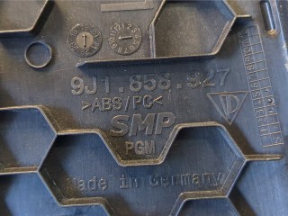 Пластик центральной консоли, ориг. номер 9J1858927, Porsche Taycan 2019-2024