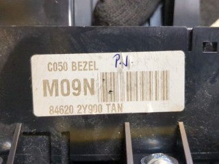 Пластик центральной консоли, ориг. номер 846202Y900, Hyundai ix35 2009-2013