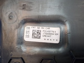 Пластик центральной консоли правый, ориг. номер 31497771, Volvo S60 2018-2026