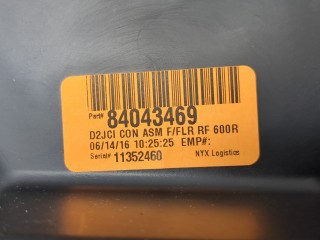 Пластик центральной консоли, ориг. номер 84043469, Chevrolet Volt 2015-2019