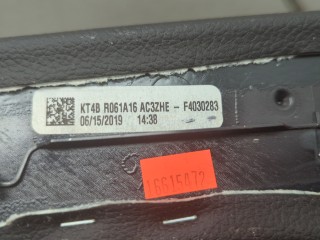 Пластик центральной консоли правый, ориг. номер F4030283, Ford Edge 2018-2023