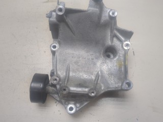 Кронштейн компрессора кондиционера, ориг. номер A6512340339, Mercedes C W205 2014-2018