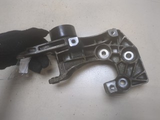 Кронштейн компрессора кондиционера, ориг. номер 55576769, Chevrolet Trax 2013-2017