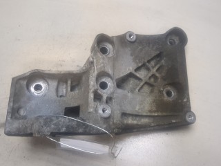 Кронштейн компрессора кондиционера, ориг. номер 55582510, Opel Insignia 2008-2013