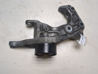 Кронштейн компрессора кондиционера Opel Astra 2006-2014