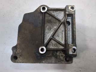 Кронштейн компрессора кондиционера, ориг. номер 9657137480, Peugeot 206 2002-2009