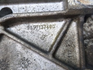 Кронштейн компрессора кондиционера, ориг. номер 9657137480, Peugeot 206 2002-2009