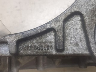 Кронштейн крепления генератора, ориг. номер 8200669494, Renault Megane 2008-2014