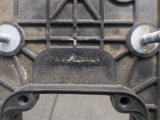 Кронштейн кулисы КПП, ориг. номер 713061A, Volkswagen Jetta 5 2005-2010