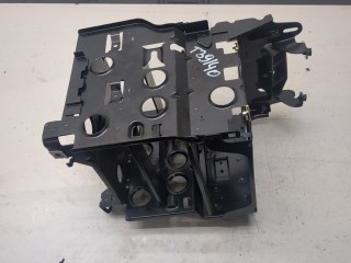 Кронштейн магнитолы Audi A6 2004-2008