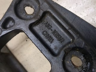 Кронштейн подножки левый, ориг. номер ASG100562, Land Rover Range Rover 4 2012-2017