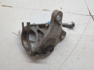 Кронштейн полуоси правый передний, ориг. номер 8200373073, Renault Laguna 2005-2007