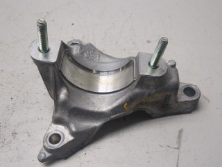 Кронштейн полуоси правый передний, ориг. номер G2A3-25-740C, Mazda 3 (BP) 2019-2026