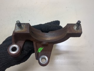Кронштейн полуоси, ориг. номер AV613K305CA, 1686599, Ford Focus 2011-2015