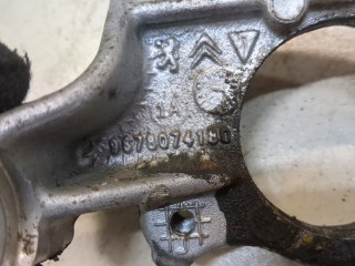 Кронштейн полуоси, ориг. номер 9678074180, Citroen C4 Picasso 2013-2016