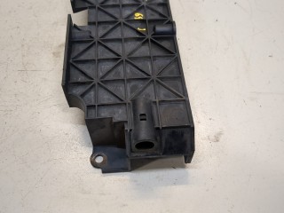 Кронштейн радиатора правый передний, ориг. номер AH328B588AB, Land Rover Discovery 2009-2013