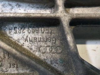 Кронштейн редуктора левый задний, ориг. номер 4E0599285A, Audi A8 2005-2007