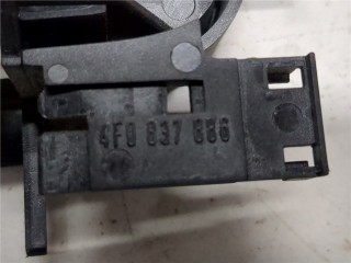 Кронштейн ручки двери правый передний, ориг. номер 4F0837886, Audi A6 2004-2008