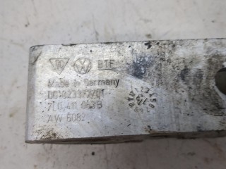 Кронштейн стабилизатора левый передний, ориг. номер 7L0411063B, Volkswagen Touareg 2010-2014