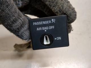 Кнопка выключения подушки безопасности, ориг. номер 15180951, Hummer H2 2002-2007