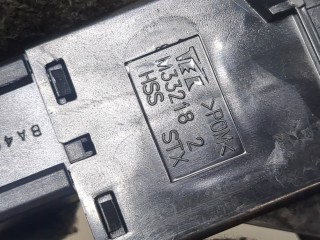 Кнопка обогрева сидений, ориг. номер M332182, Acura MDX 2006-2010