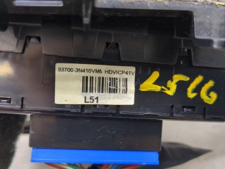 Кнопка парктроника, ориг. номер 93700-3N410VM5, Hyundai Equus 2010-2013