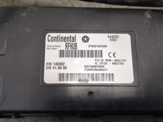Блок управления бесключевого доступа, ориг. номер 682214570AB, Dodge Journey 2011-2020