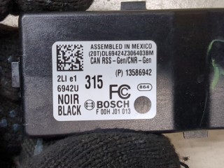 Блок управления центральным замком, ориг. номер 13586942, F00HJ01013, Cadillac SRX 2012-2016
