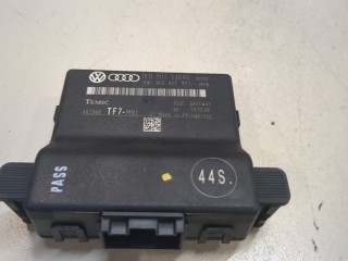 Блок управления интерфейсом Audi A3 2008-2013