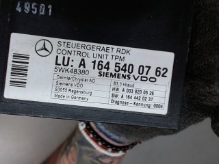 Блок контроля давления в шинах, ориг. номер 1645400762, Mercedes GL-Класс 2006-2009