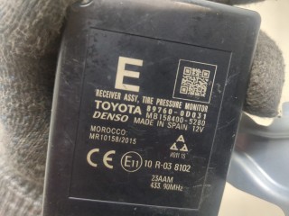 Блок контроля давления в шинах, ориг. номер 897600D031, Toyota Yaris 2013-2017