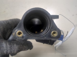 Фланец системы охлаждения, ориг. номер 058121132, Volkswagen Passat 5 1996-2001