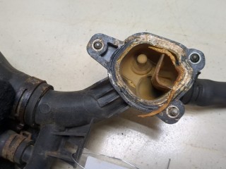 Фланец системы охлаждения, ориг. номер 1338030, 55565334, Opel Meriva 2010-2014