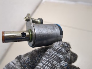 Клапан фазорегулятора, ориг. номер 8W936D255AA, Land Rover Discovery 2009-2013