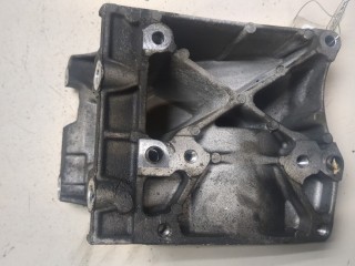 Кронштейн насоса гидроусилителя руля, ориг. номер 4M5Q190524CC, Ford Focus 2007-2011