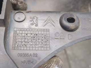 Клык бампера, ориг. номер 9682044277, Citroen Berlingo 2004-2013