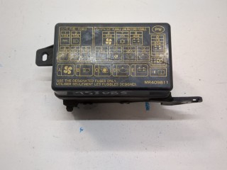 Блок предохранителей, ориг. номер MR409811, Mitsubishi Montero Sport 2000-2005