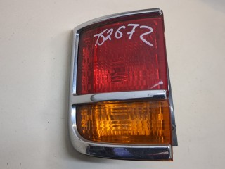 Фонарь (задний) левый Nissan Elgrand 1997-2002
