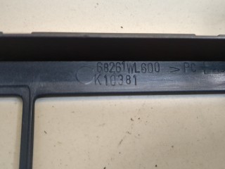 Рамка под магнитолу, ориг. номер 68261WL000, Nissan Elgrand 2002-2012