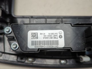Рамка под магнитолу, ориг. номер 1YE58TRMAB, Chrysler 200 2014-2017
