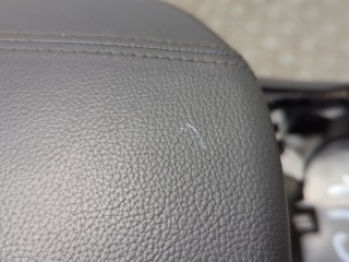 Подлокотник левый передний, ориг. номер 846214Z100URY, 846602W100URY, 846704Z000URY, Hyundai Santa Fe 2015-2018