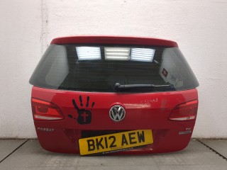Стекло заднее Volkswagen Passat 2011-2015