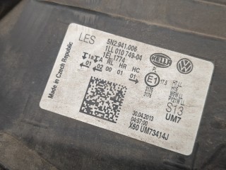Фара (передняя) правая, ориг. номер 5N2941006C, Volkswagen Tiguan 2011-2019