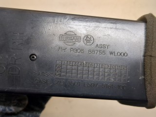 Дефлектор обдува салона, ориг. номер 68755WL000, Nissan Elgrand 2002-2012