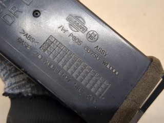 Дефлектор обдува салона, ориг. номер 68756WL000, Nissan Elgrand 2002-2012