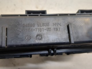Блок реле, ориг. номер 24388WL600, Nissan Elgrand 2002-2012