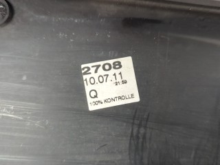 Кронштейн бампера левый передний, ориг. номер 13264477, Opel Astra 2006-2014